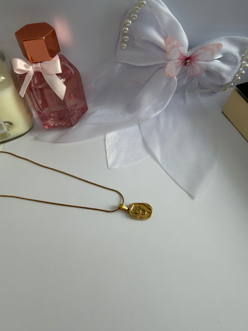 Anti Tarnish White Gold Rose Pendant