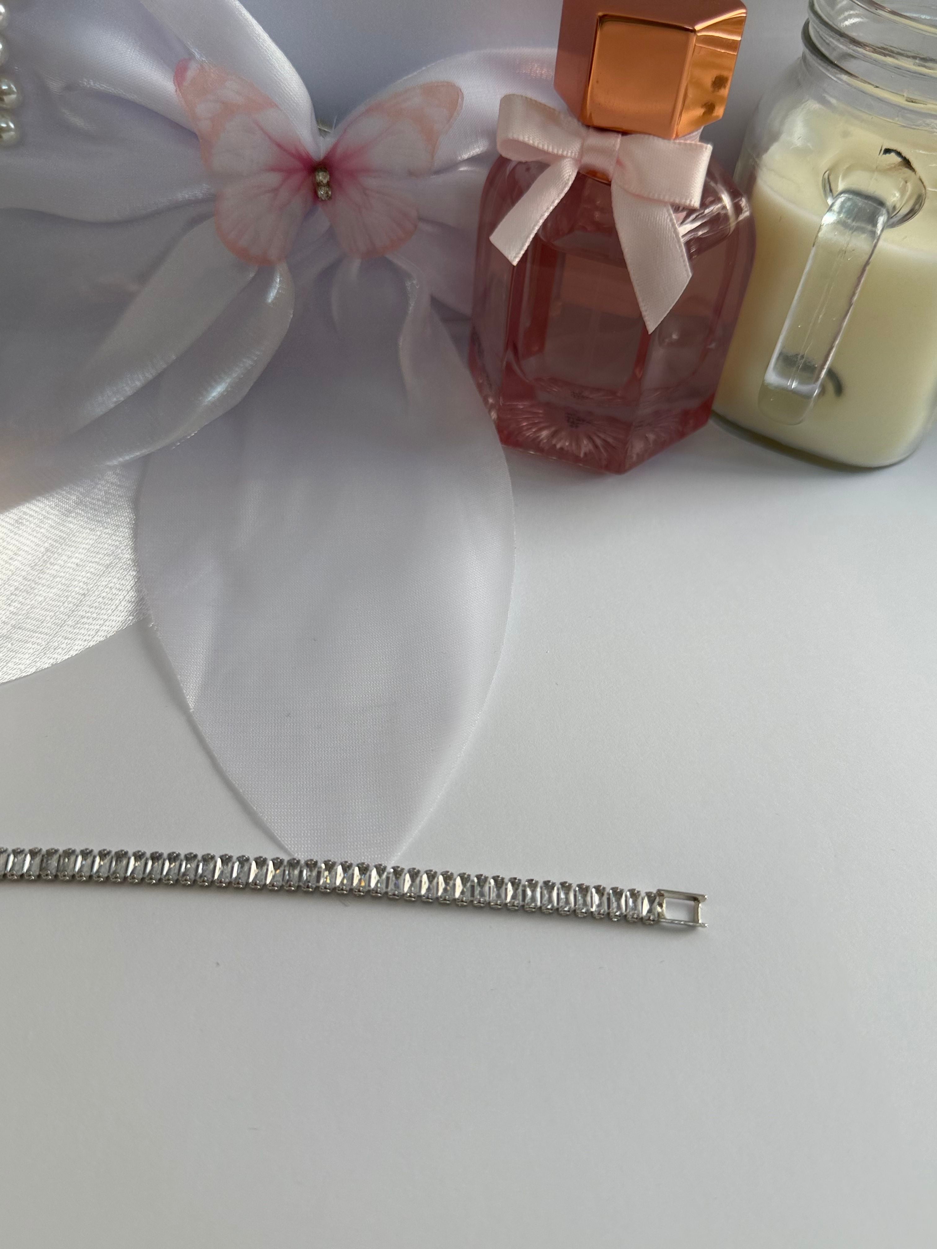 Diamond Glow Tennis Bracelet Silver