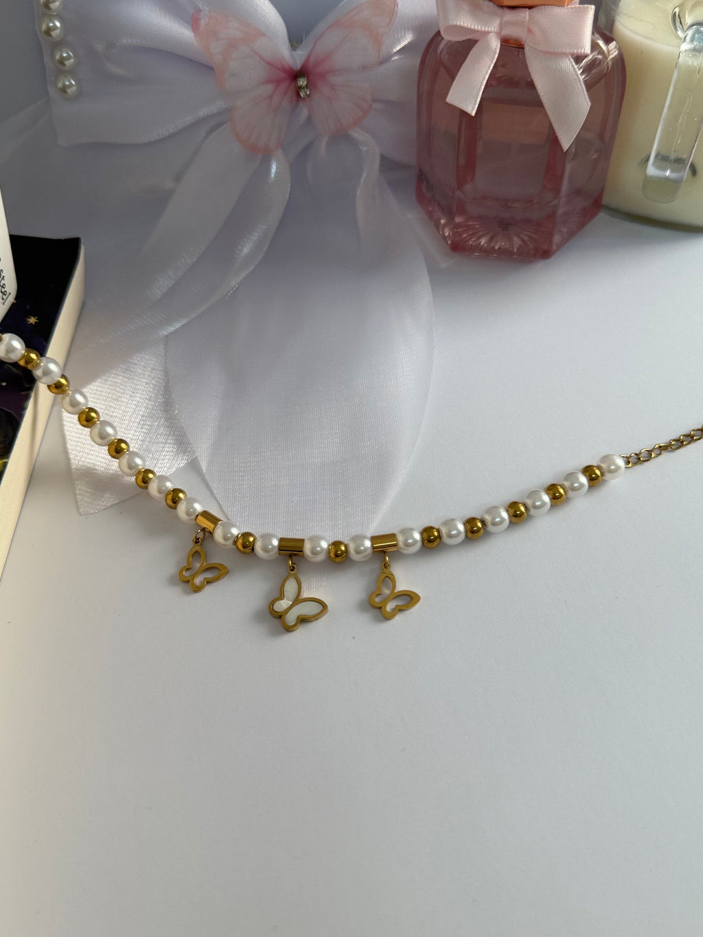 Pearl Butterfly Bracelet Golden White