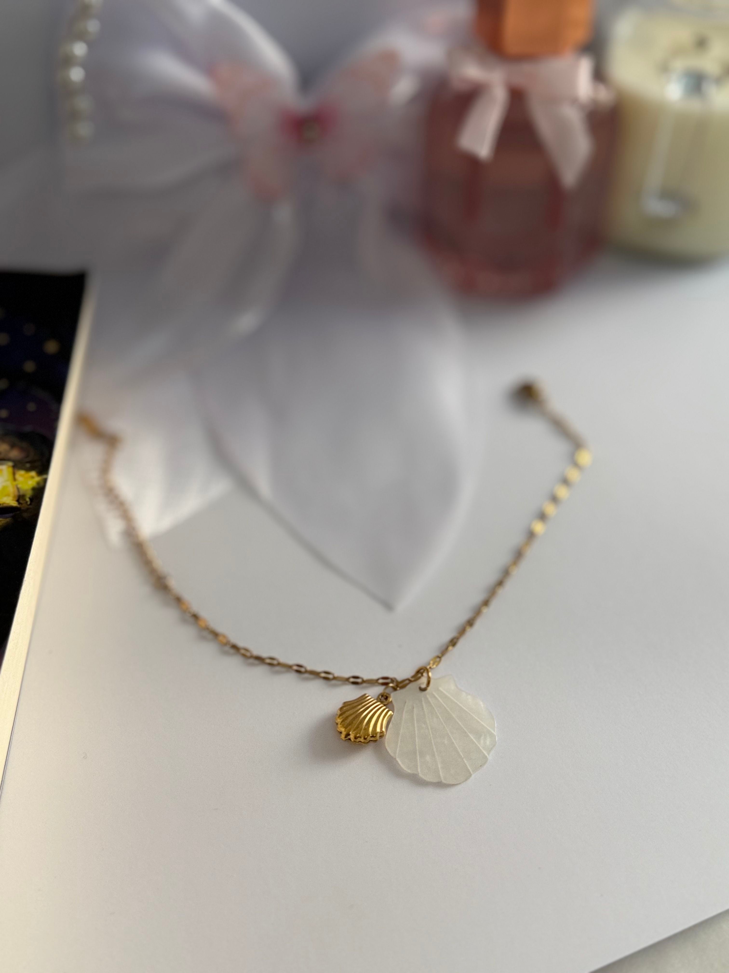 Pearl Shell Charm Bracelet